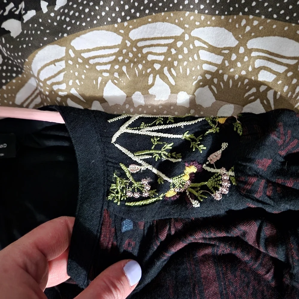 Lucky Brand Top - Picture 6 of 6